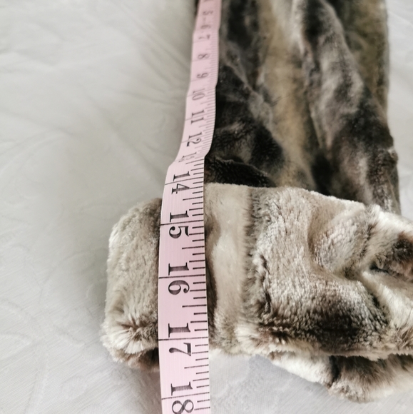 Jolipel by Niedieck Plush Faux Fur Coat - Picture 10 of 14